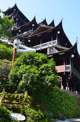 沈阳去张家界旅游线路推荐/当地口碑好的导游介绍/住哪里方便?
